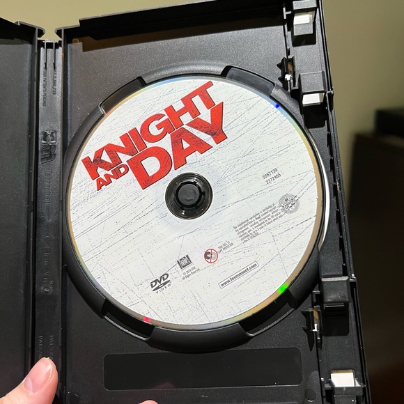 Knight And Day Dvd - Picture 3 of 3